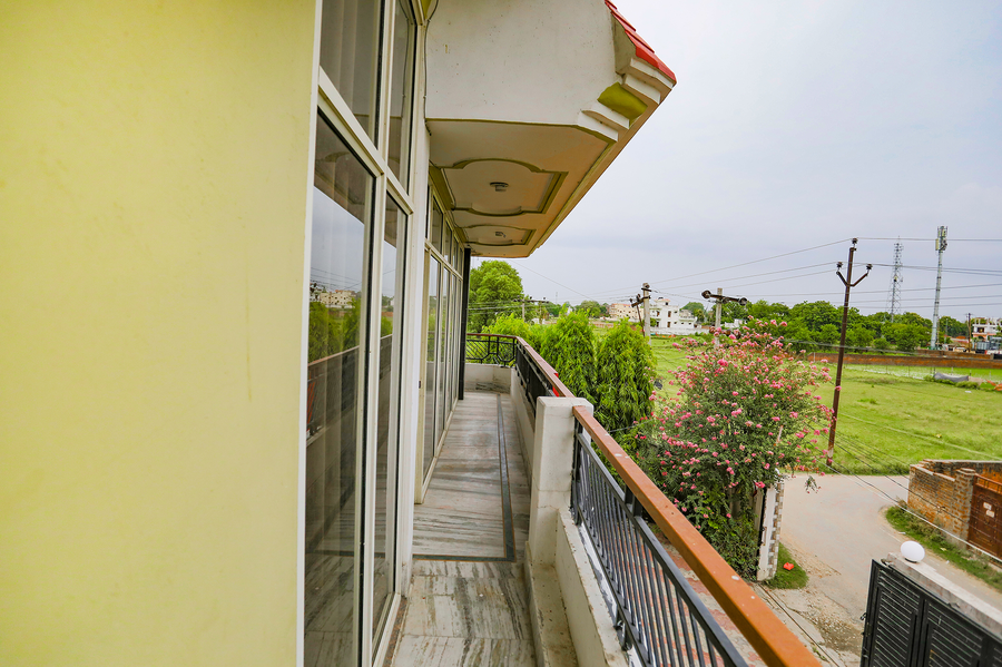 fabhotel kriti green
