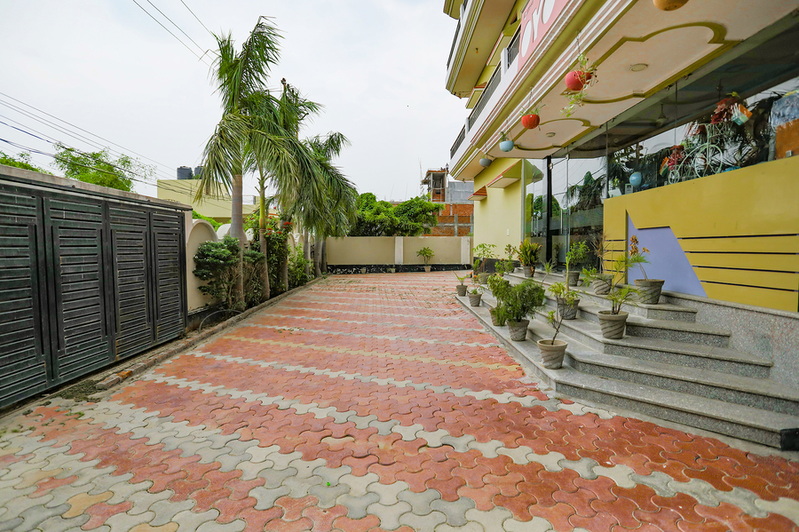 fabhotel kriti green