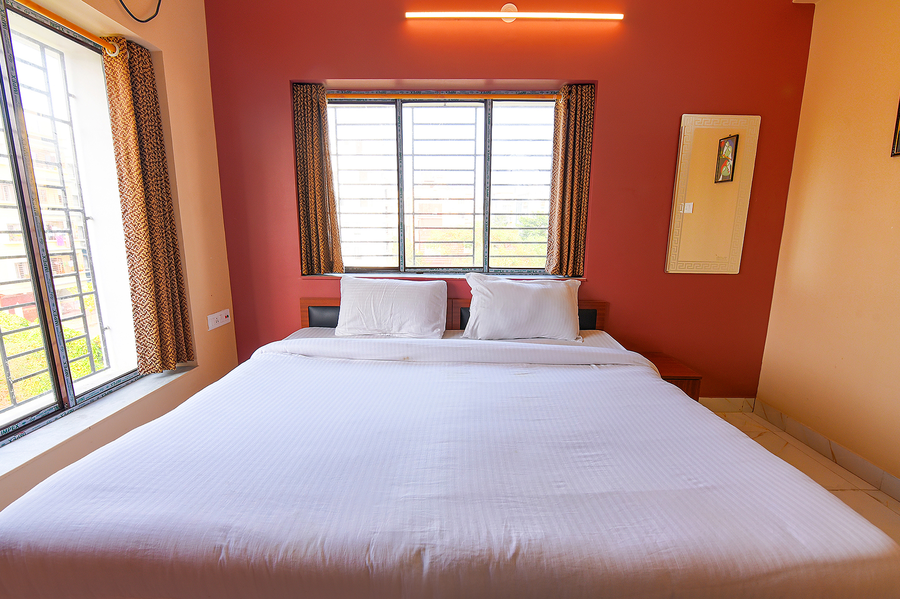fabhotel amar raj inn