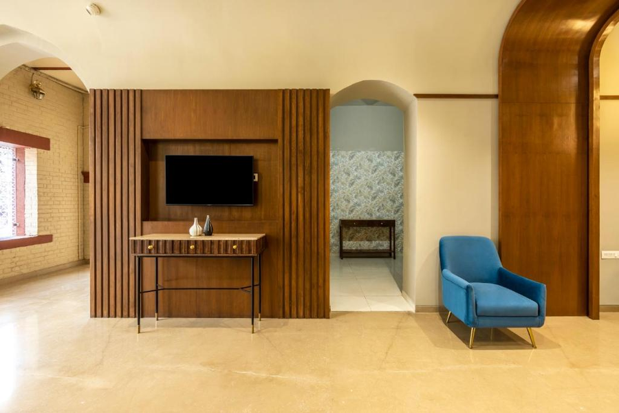 sunday hotel vadodara