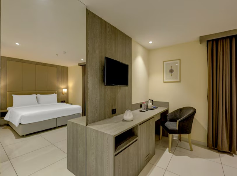 sunday hotel vadodara