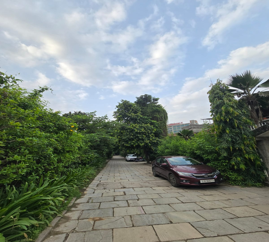 elis hospitality service parth bungalow