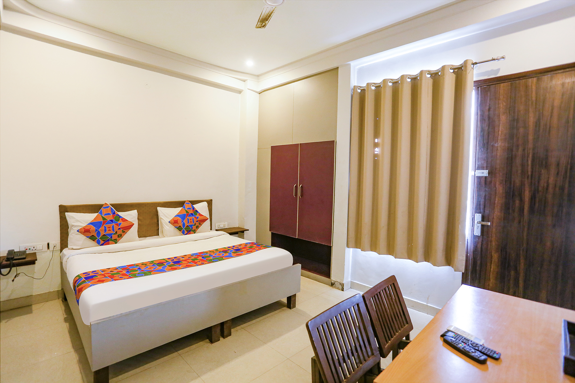 fabhotel novel suites