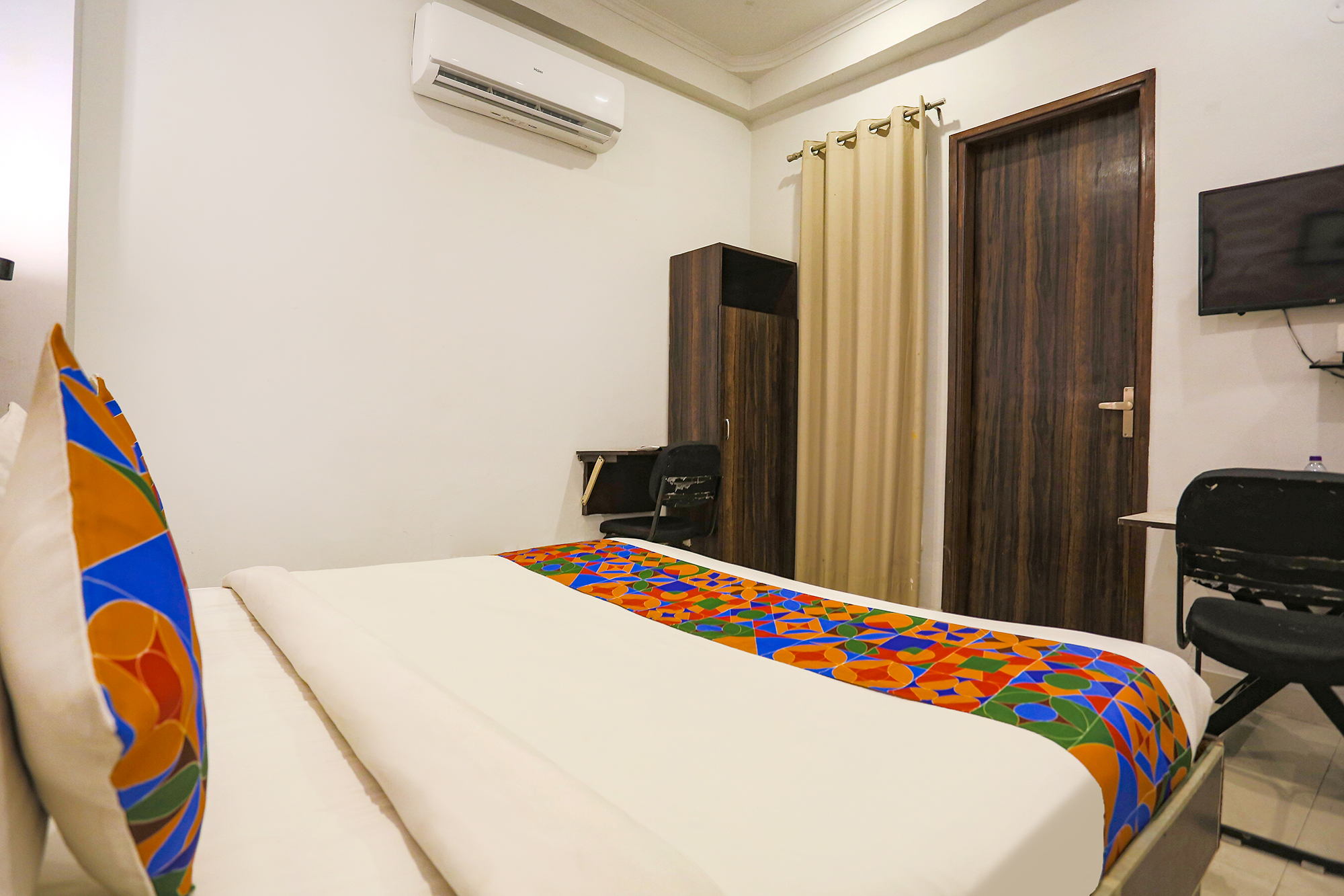 fabhotel novel suites