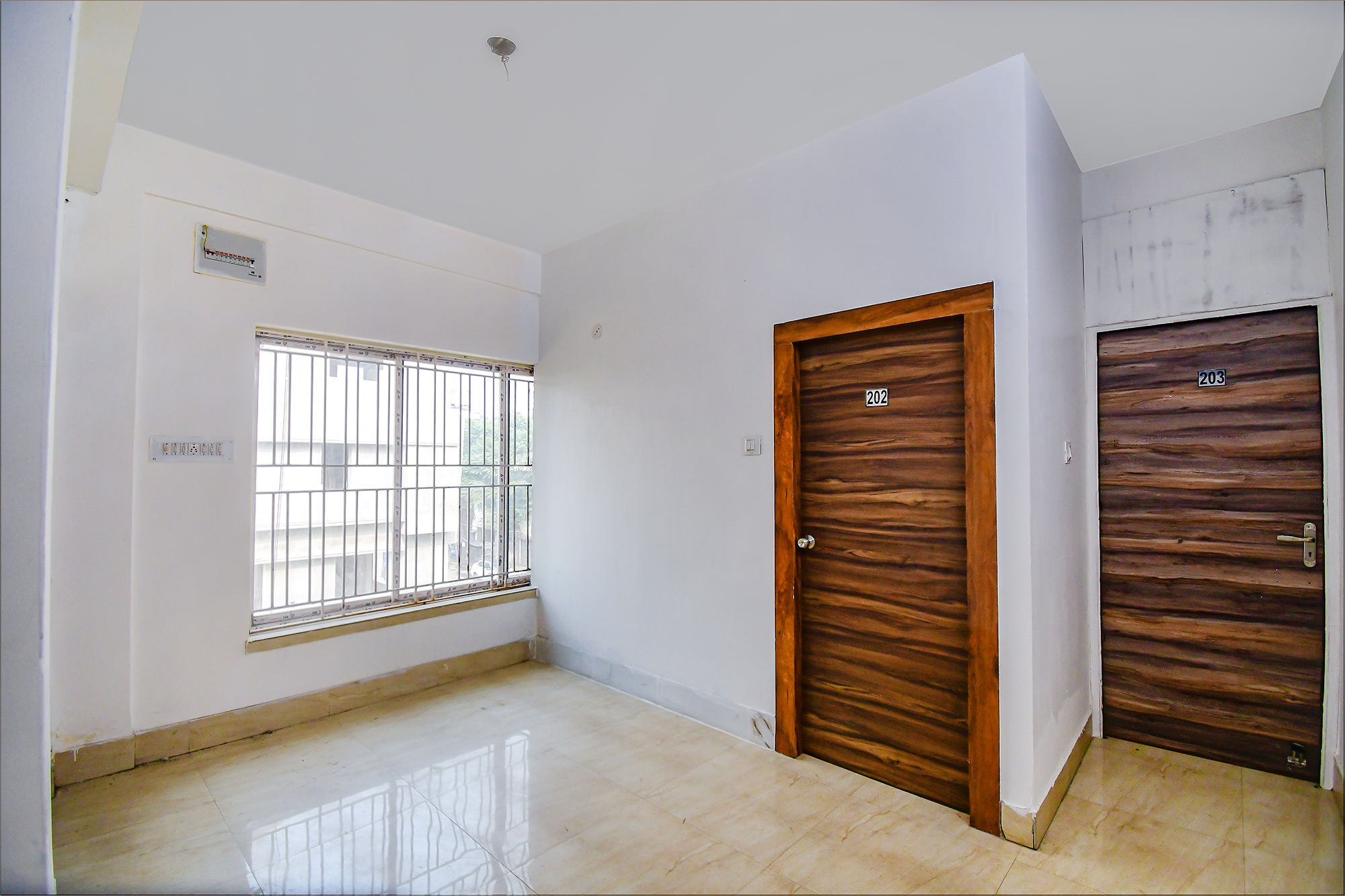 fabhotel new dream palace near acropilose mall and ruby hospital