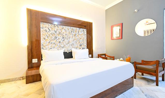 fabhotel classic holiday