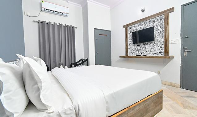 fabhotel classic holiday