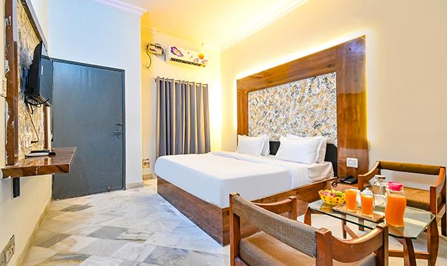fabhotel classic holiday