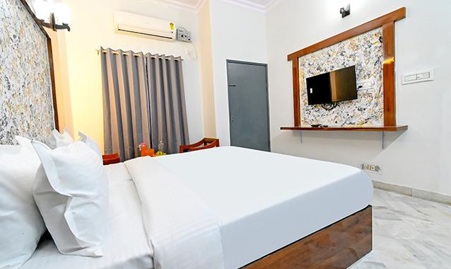 fabhotel classic holiday
