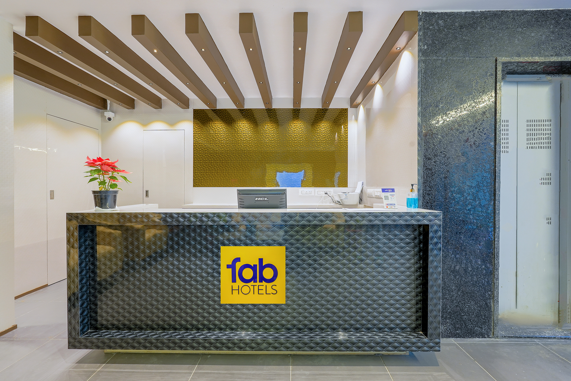 fabhotel phoenix brookfield