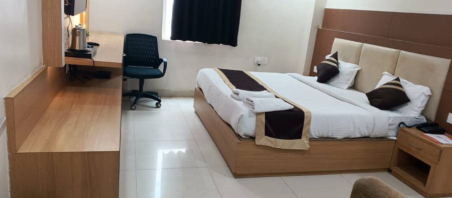 Hotel Ananda Inn,5 Kamta Near Surendra Nagar Gate Faizabad, Road, Lucknow, Uttar Pradesh 226028,3 star