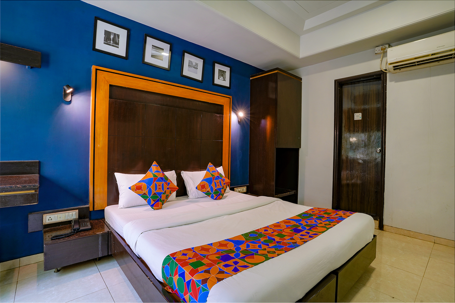 hotel manas residency