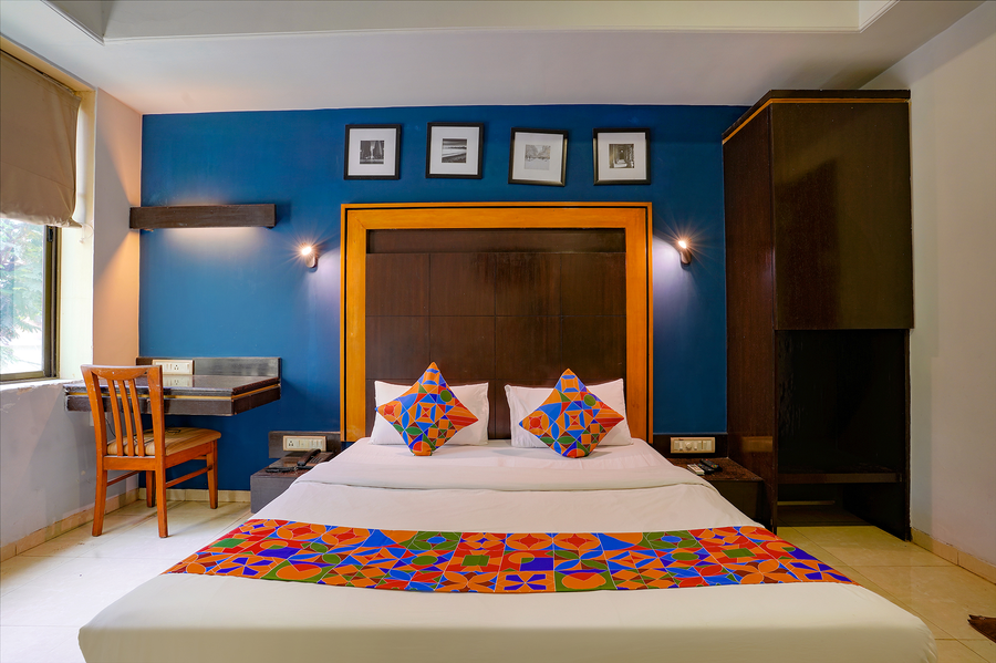 Hotel Manas Residency,Chembur,3 star