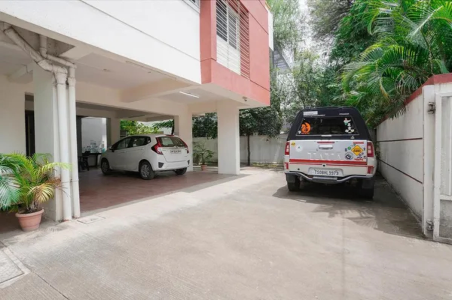 fabhotel vardhan house ii