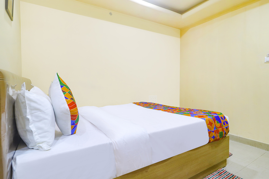 fabhotel fortune grand nr lakdikapul metro station