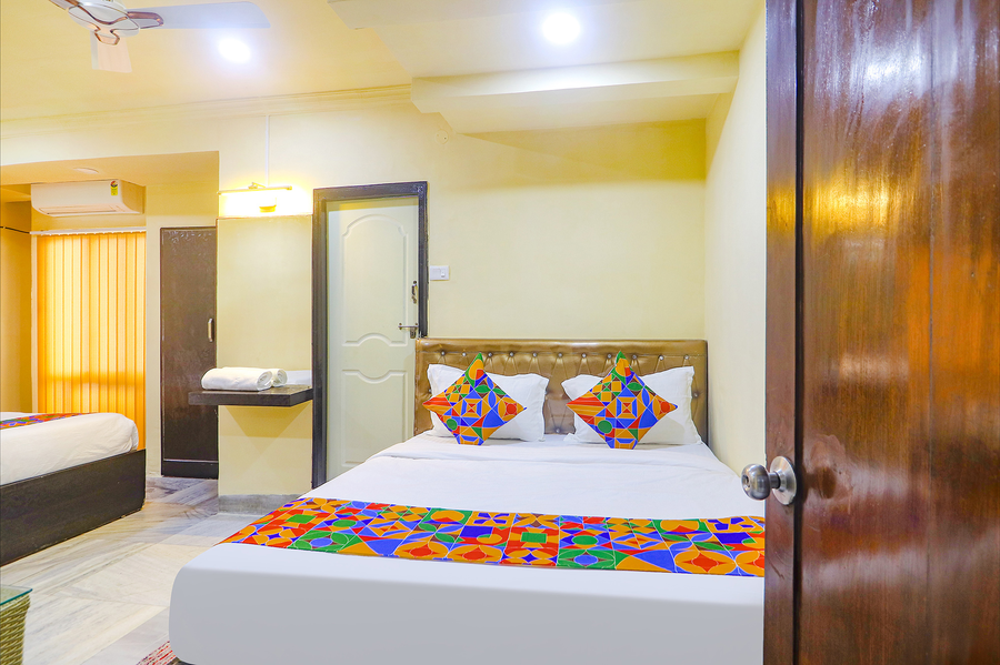 fabhotel fortune grand nr lakdikapul metro station