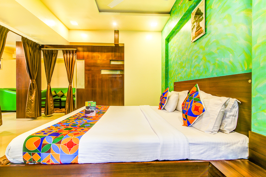 fabhotel ranjanas nr humkar chowk