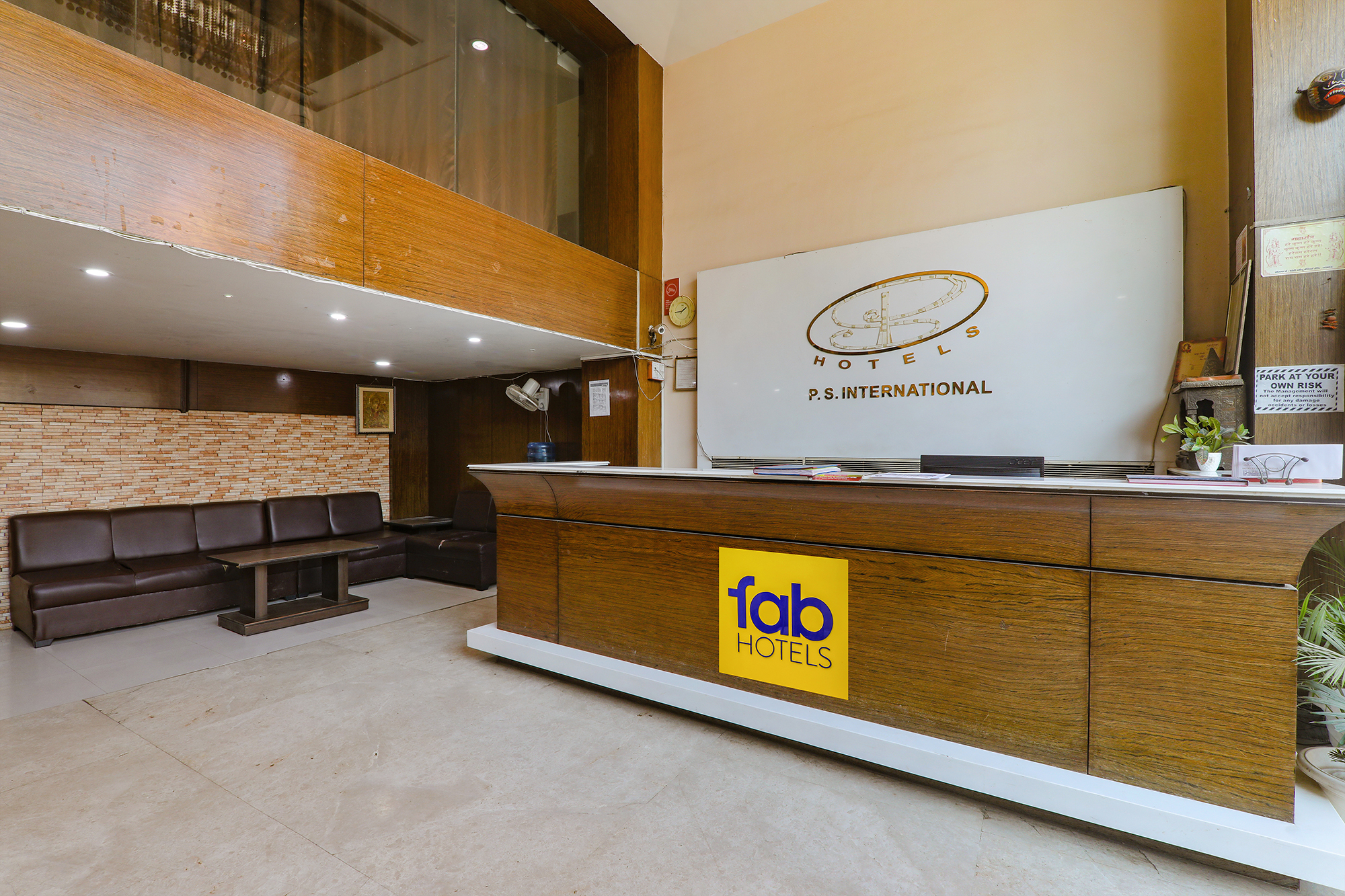 Fabhotel Ps International,Railway Station Charbagh,3 star