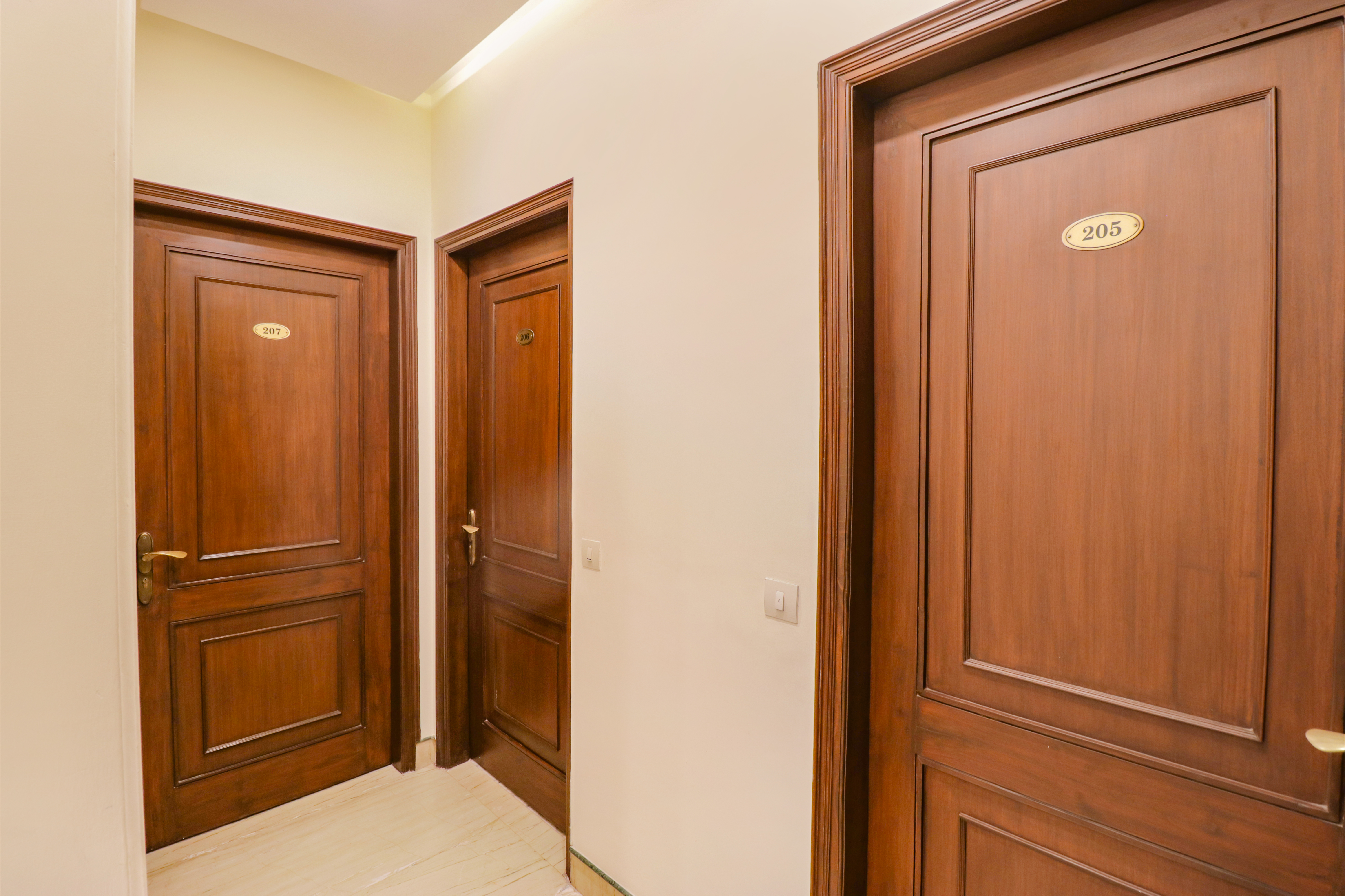 Fabhotel Rr Residency,Gurugram|Delhi,3 star