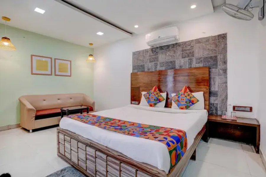 fabhotel vardhan house