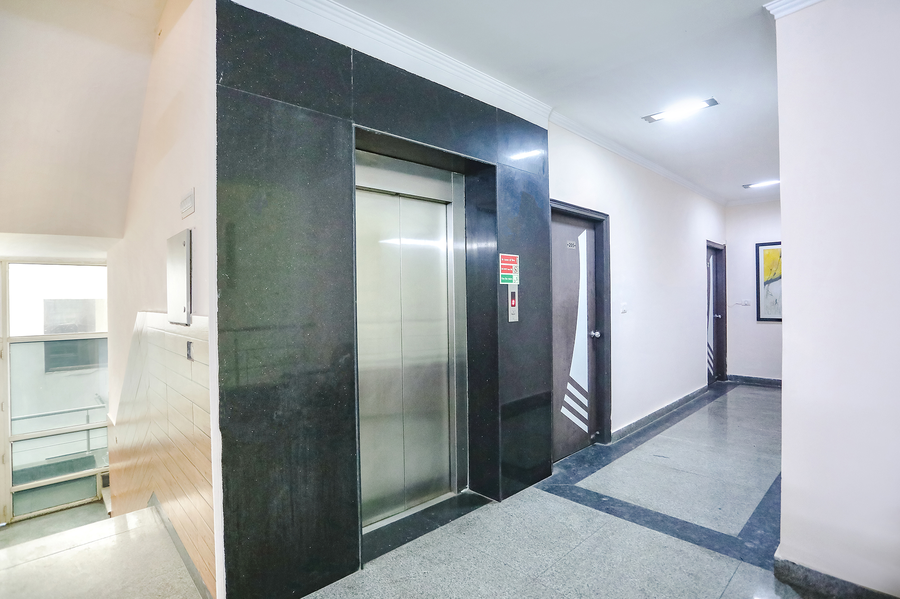 fabhotel f9 sector 51