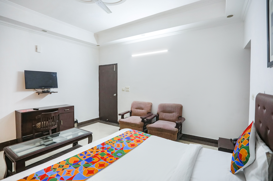 fabhotel f9 sector 51