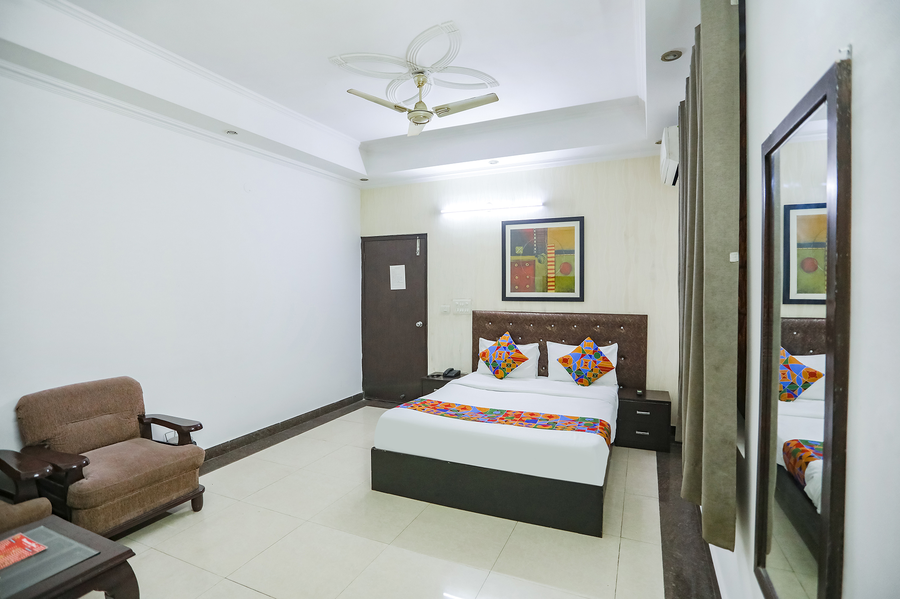 fabhotel f9 sector 51