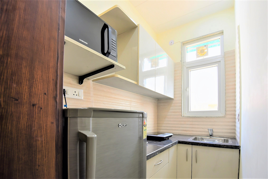 olive service apartment golf course road