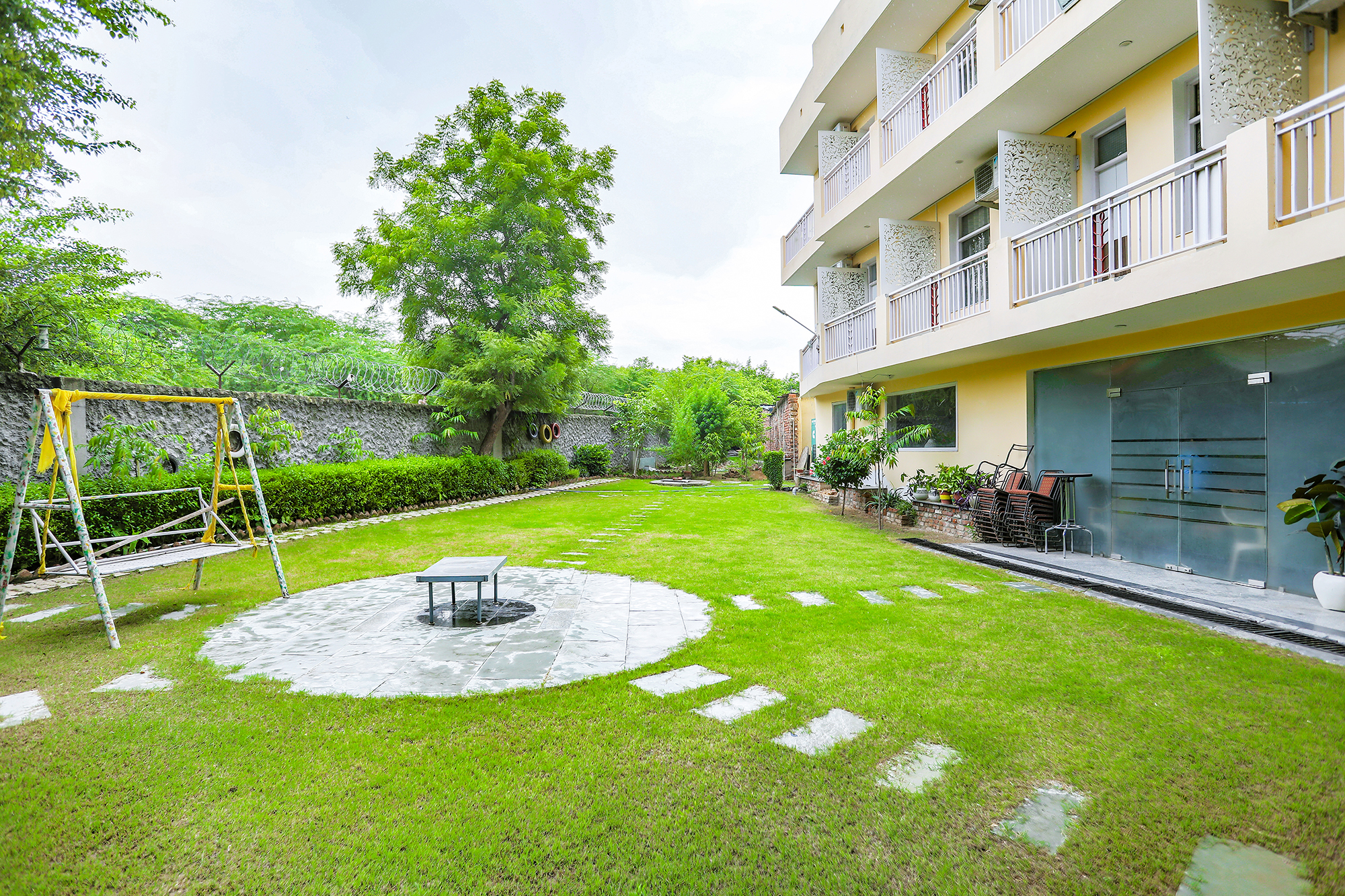 fabhotel aravali suites