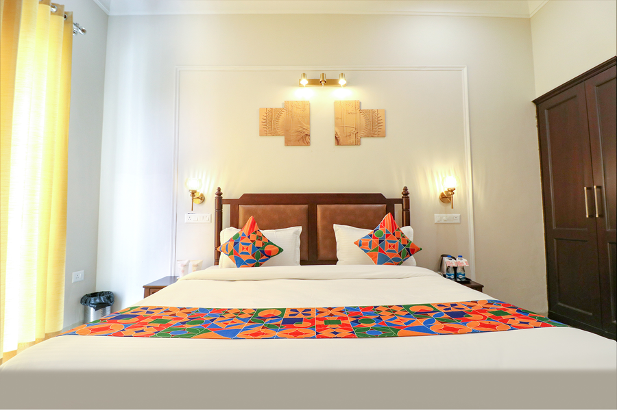 fabhotel k9 villa