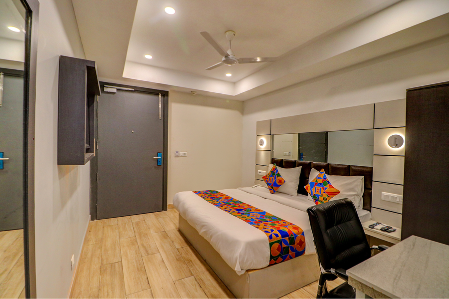 fabhotel f9 kirti nagar