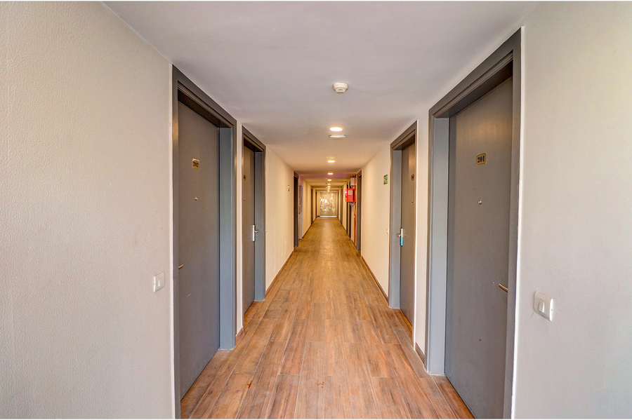 fabhotel f9 kirti nagar