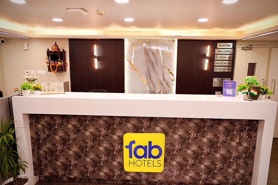 fabhotel f9 kirti nagar
