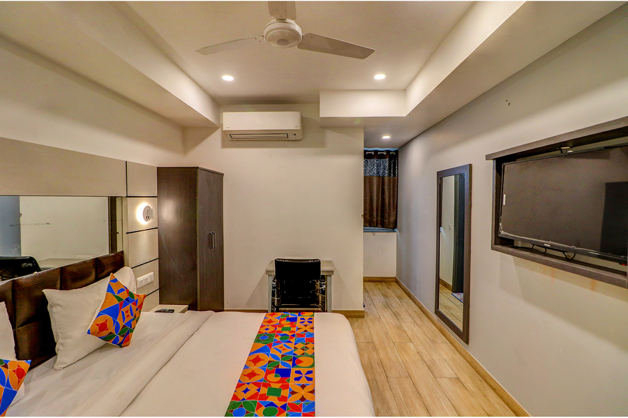 fabhotel f9 kirti nagar