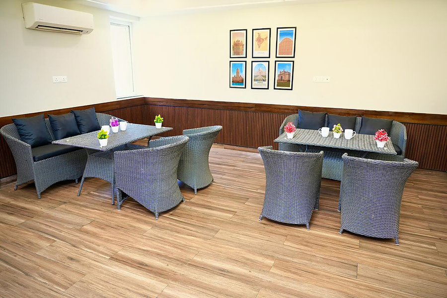 fabhotel f9 kirti nagar