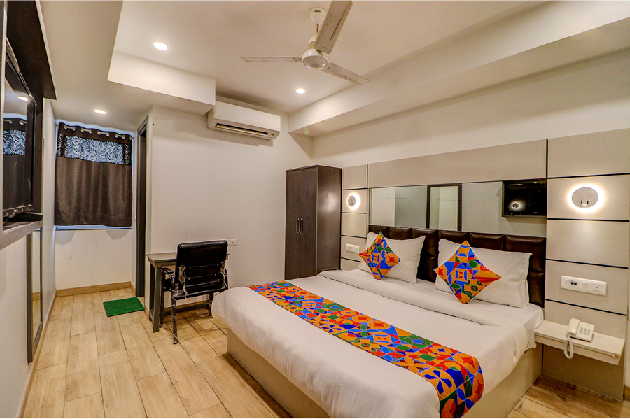 fabhotel f9 kirti nagar