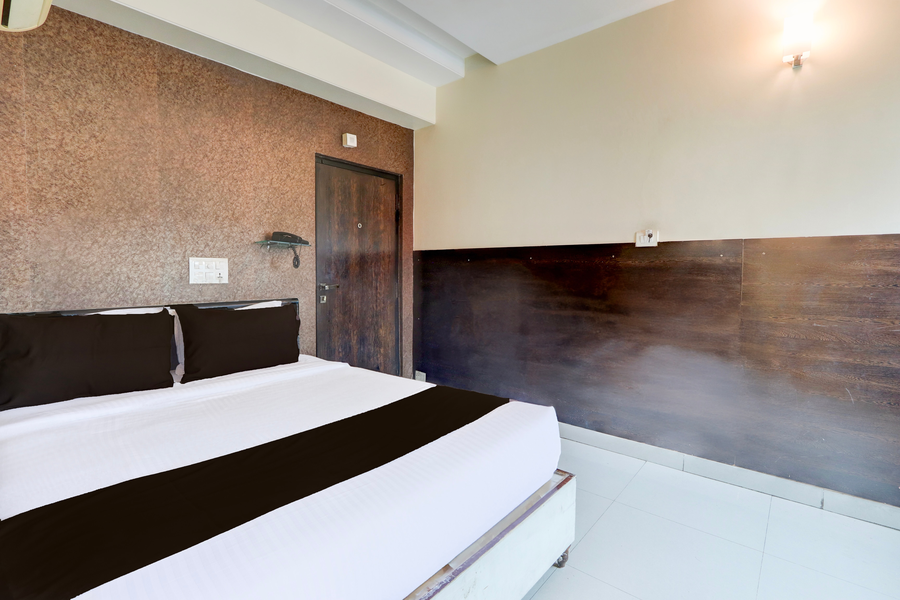 super townhouse oak madhapur formerly nera regency