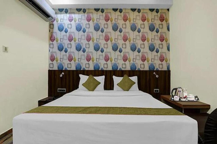 Fabhotel Sam Inn,CP_38 viraj khand Near bio Singapore mall, Gomti Nagar, 226010 Lucknow,3 star