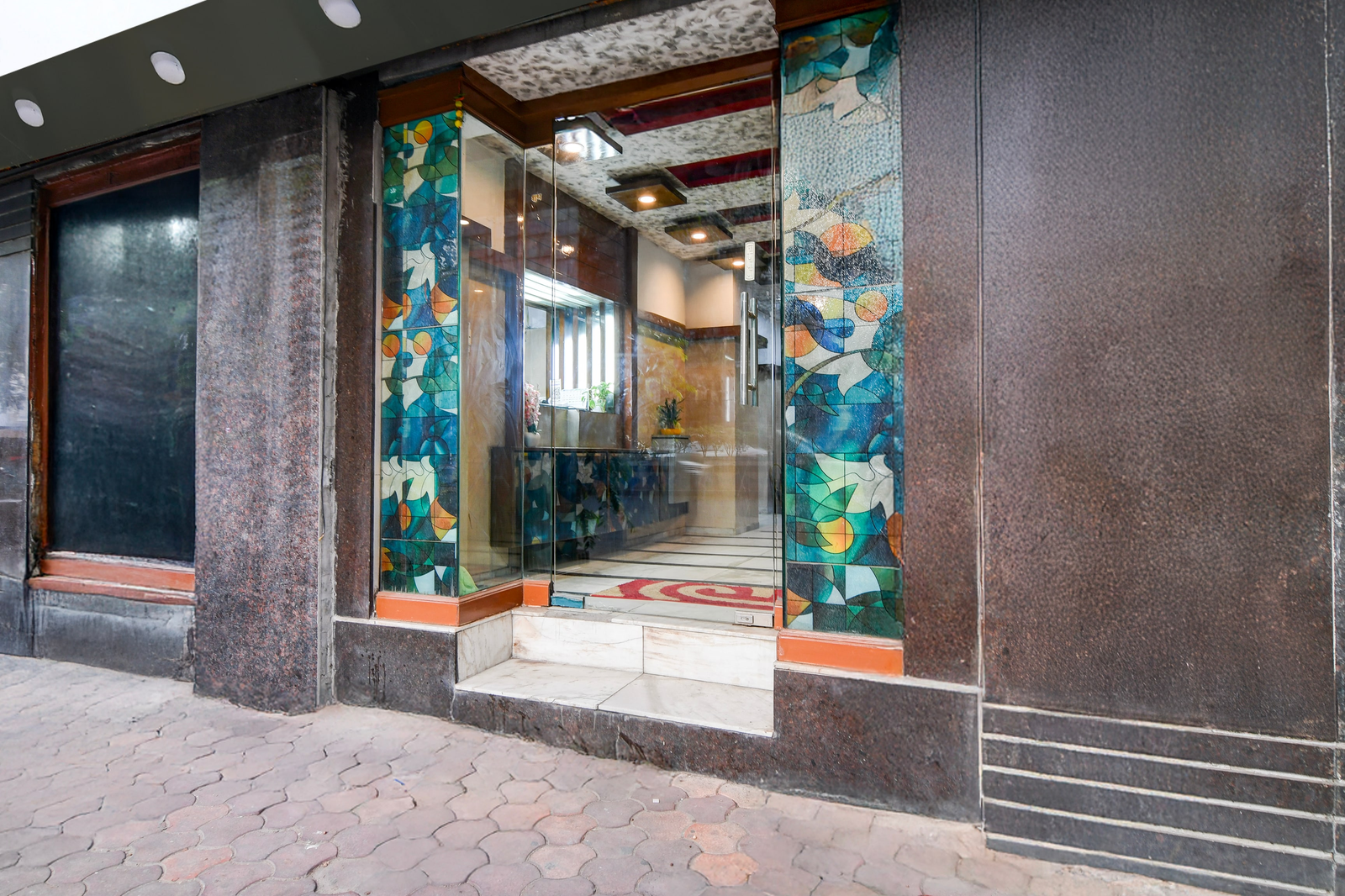 Super Collection O Minto Park Formerly Hotel Gardenia,Sarat Bose Road,3 star