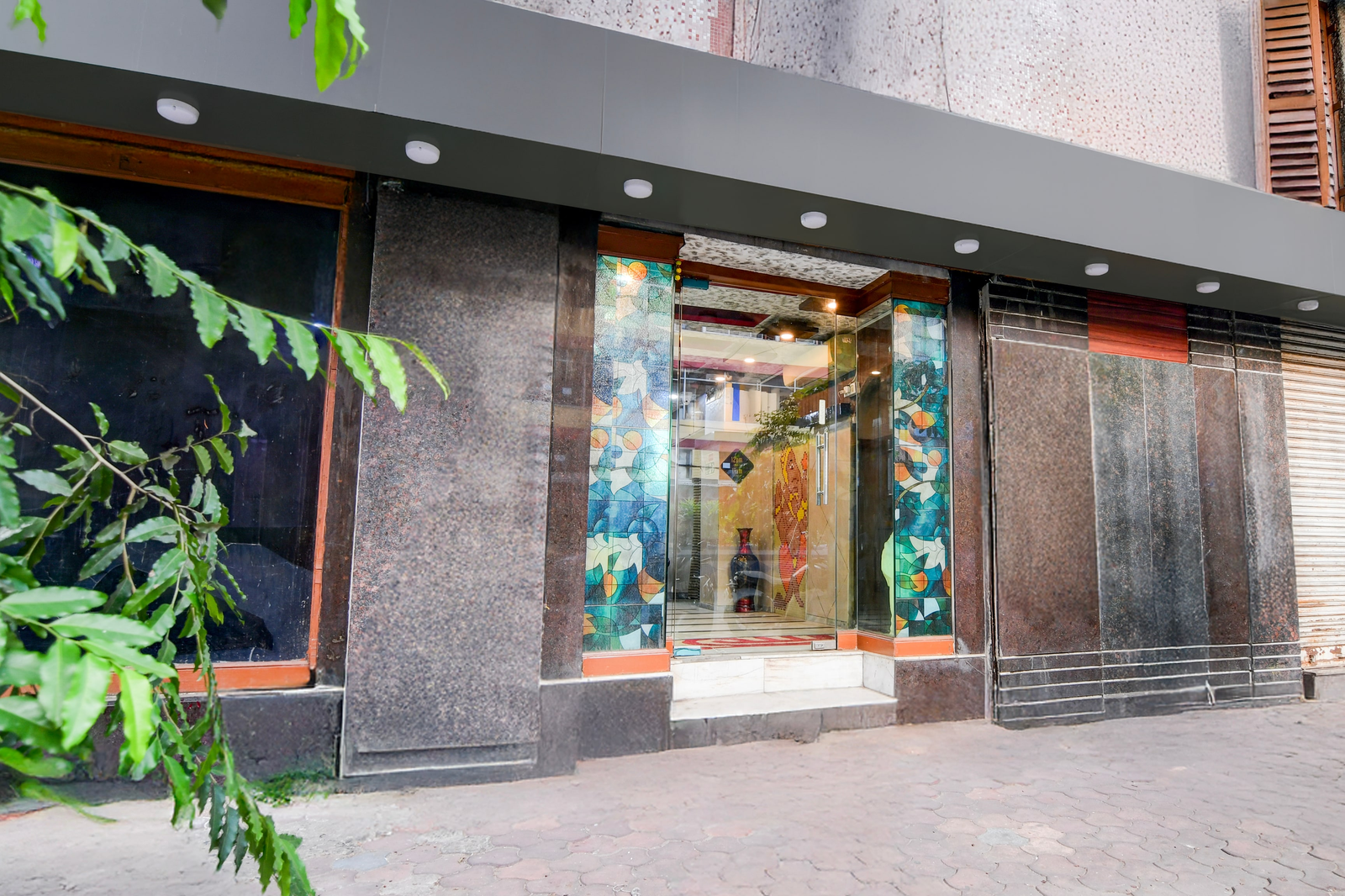 Super Collection O Minto Park Formerly Hotel Gardenia,Sarat Bose Road,3 star