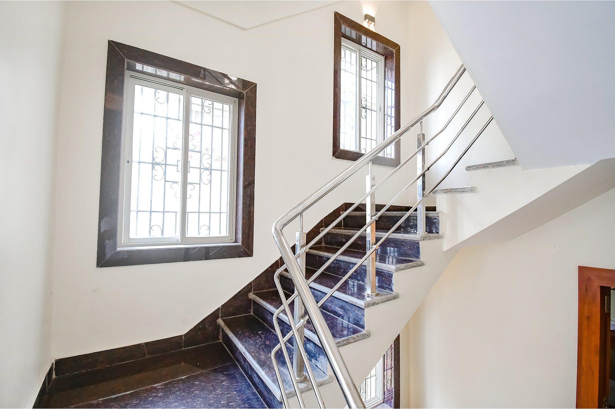 Fabhotel Dreamworld Residency - Near Bisarjan Ghat,B B D BAGH,3 star