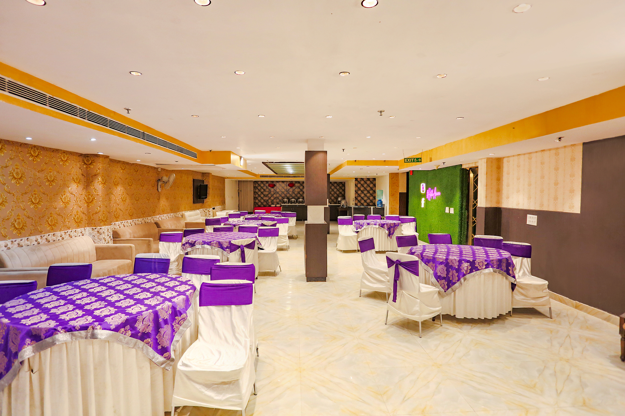 Hotel Heaven In,New Delhi>>Delhi,3 star