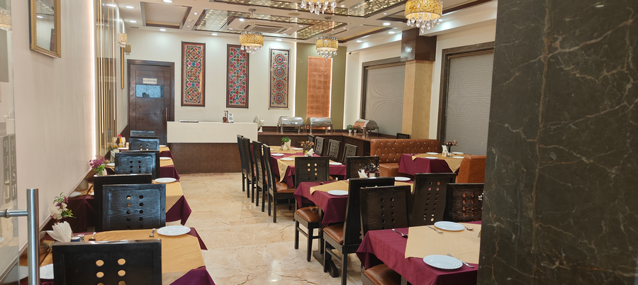 Taj Heights,Fatehabad Road,3 star