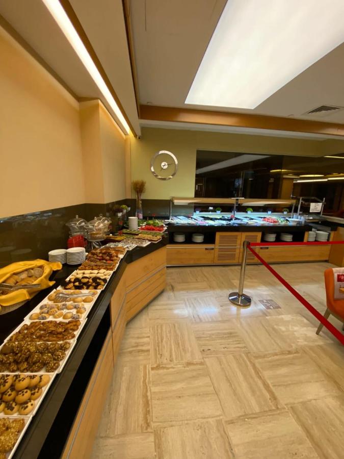 prestige hotel old city