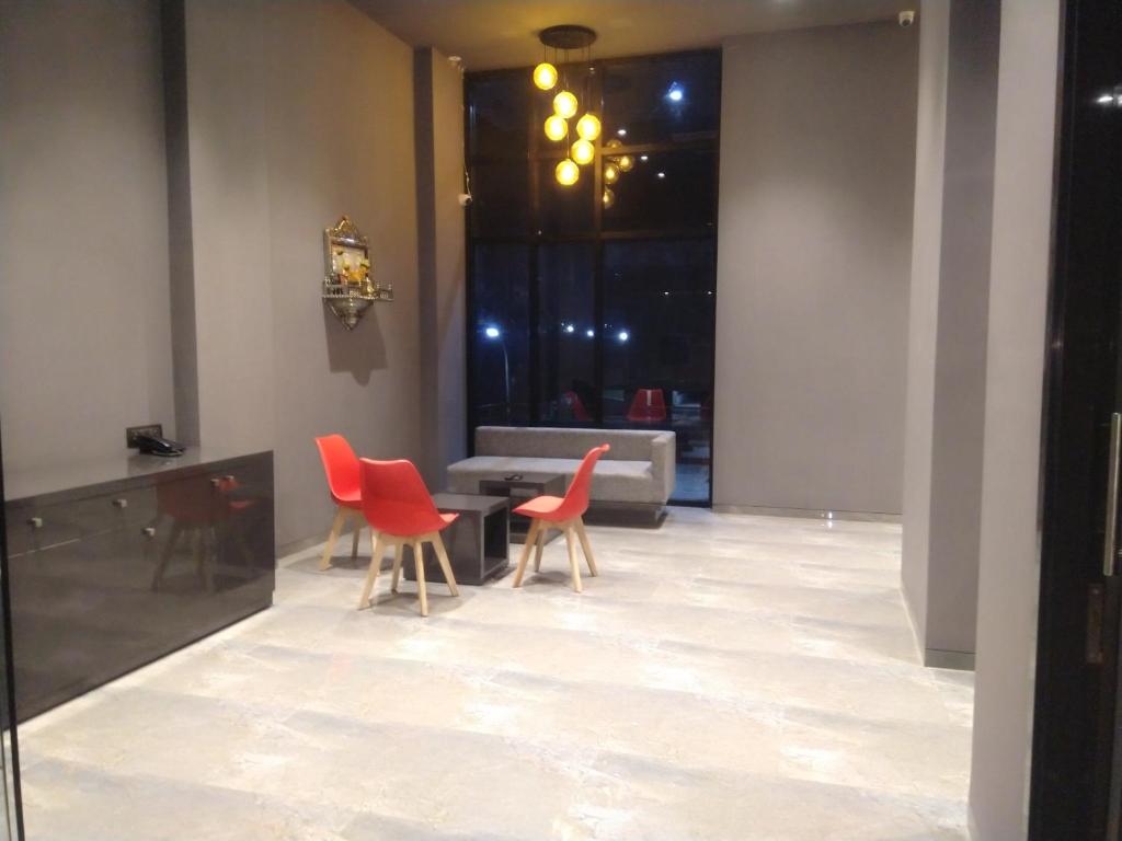 Hotel Indus Inn,Rajgurunagar>>Pune,3 star