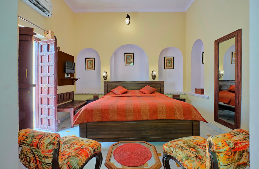 fort dhariyawad heritage hotel