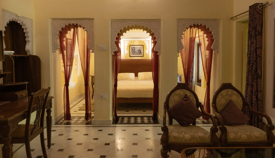 fort dhariyawad heritage hotel