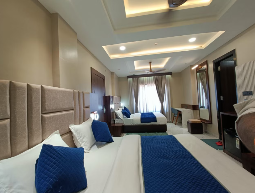 hotel devraj palace