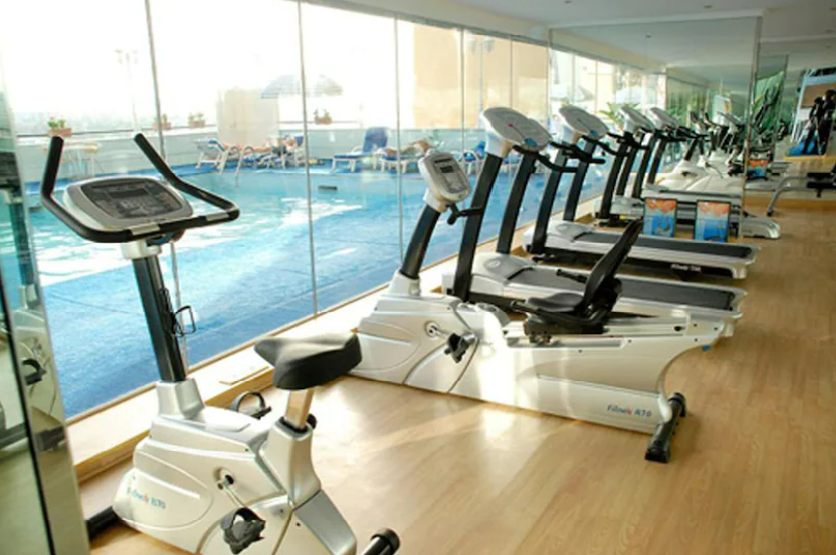 Carlton Dubai Creek Hotel,,4 star