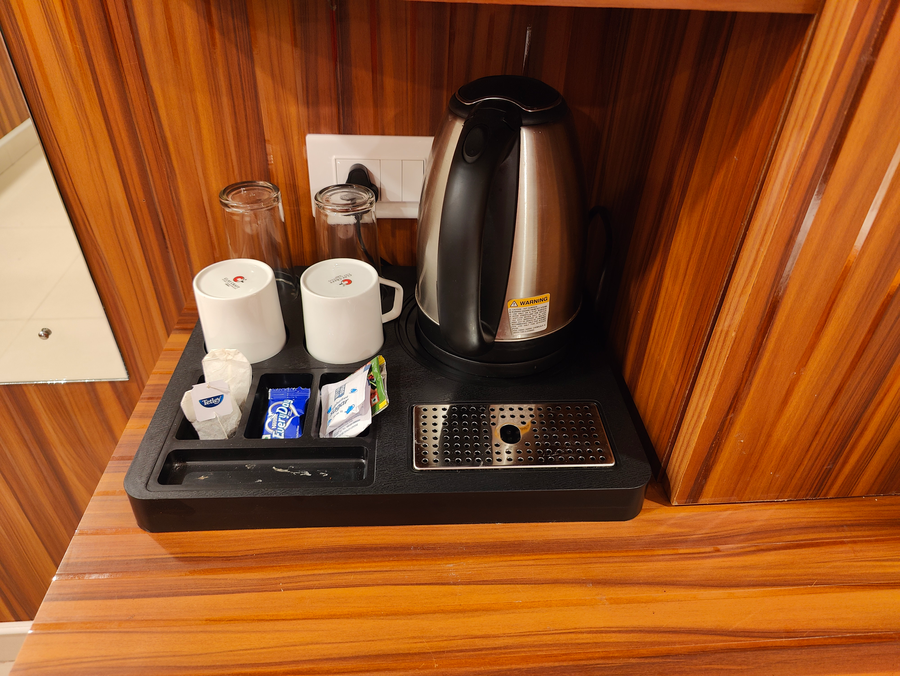 hotel luxeevista by navodayans